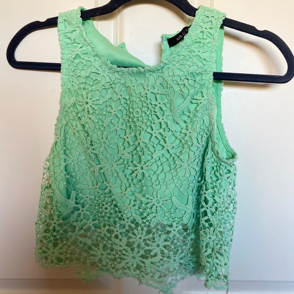 Crotchet crop top